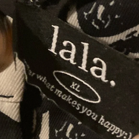 Dressed in Lala Never Taking These Off Pants Skulls in XL - Picture 6 of 7